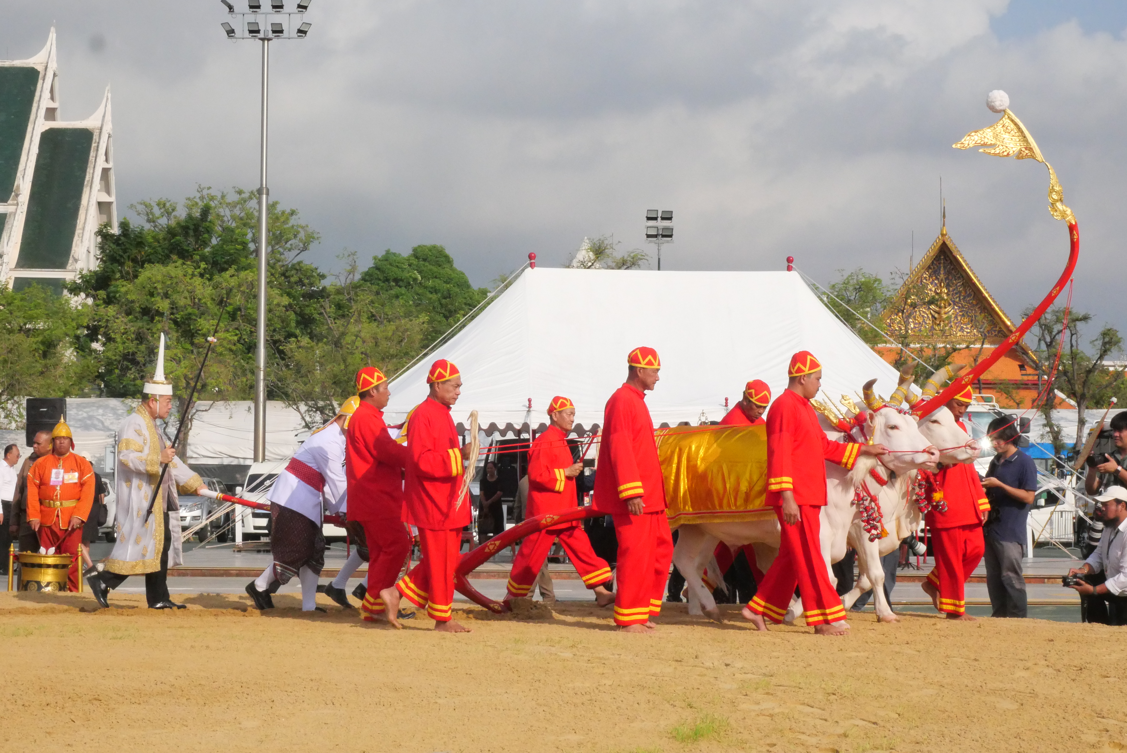 title - ส.ป.ก. ร่วมซ้อมใหญ่ ครั้งที่ 2 พระราชพิธีพืชมงคลจรดพระนังคัลแรกนาขวัญ ประจำปีพุทธศักราช 2569